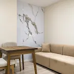 Luxury View With Balcony & Kitchen & Fast Wi-fi * Shkodër