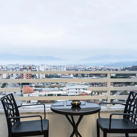 Luxury With Amazing View 아파트 *