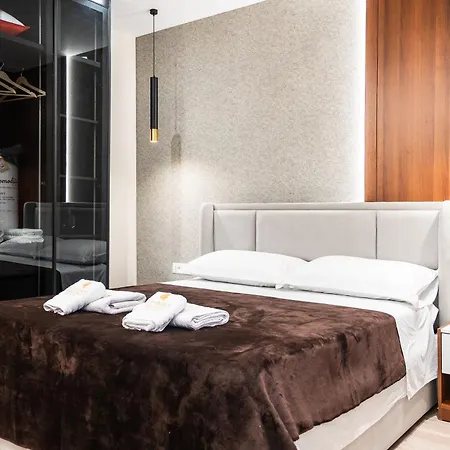 公寓 Luxury View With Balcony & Kitchen & Fast Wi-fi