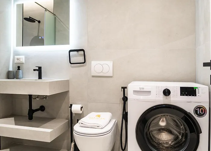 Luxury With Amazing View 아파트 *