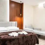 Luxury View With Balcony & Kitchen & Fast Wi-fi Apartmán *
