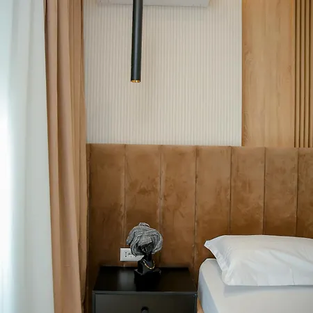 Luxury Apartments With Fabulous View Near City Center 아파트