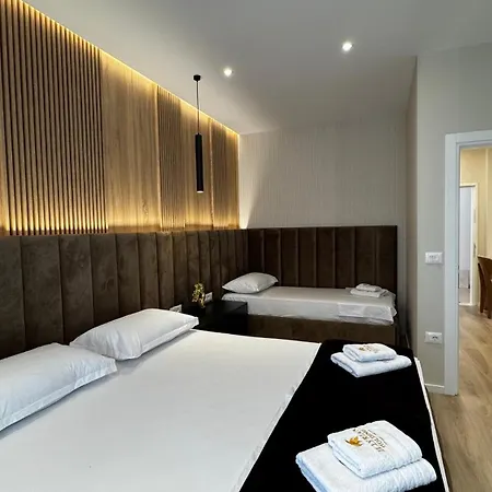 아파트 Luxury Apartments With Fabulous View Near City Center *